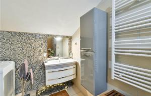 Amazing Apartment In Zadar With Wi-fi