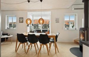 Gorgeous Home In Juelsminde With Wifi