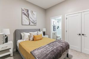 Downtown Stroll to the Bengals