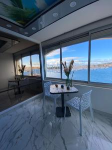 Studio Prestige, île des pêcheurs, vue port