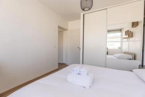 *LEchappée* Balcon & Central