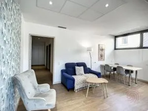 Appartement F3 Climatisé PMR à 50m des Thermes avec Terrasse et Parking, Animaux Acceptés - FR-1-451-170 - Combes
