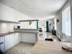 Appartements Appartement Lamalou-les-Bains, 3 pieces, 4 personnes - FR-1-451-174 : photos des chambres