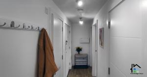 Cambridge Stays - Long term 2BR Flat - Prime location - Walk to centre - Free parking - balcony