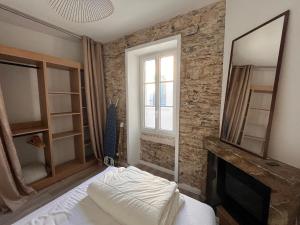 Maisons de vacances Maison 2 chambres avec cour privee, a 200m de la plage et proche commerces - Les Sables-d'Olonne - FR-1-197-557 : photos des chambres