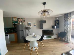 Appartement Lumineux Face Mer, 3P, Garage, Proche Plage et Commerces - Saint-Brévin-les-Pins - FR-1-364-155