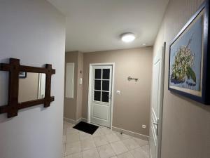 Appartement 1 Chambre, Garage, Proche Plage et Centre, 2 Étoiles, Sables-dOlonne - FR-1-197-583