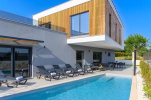 Luxury Villa Sicenta
