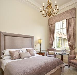 Deluxe Double Room with Garden View room in Macdonald Bath Spa Hotel