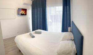 Sejours chez l'habitant Chambre d'hote independante - Calme - Parking - Climatisation - SDB privee : photos des chambres