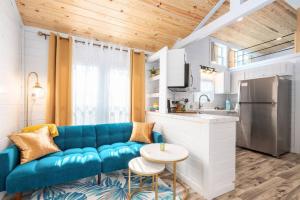 7 Le Soleil Retro Tiny House, Boat Parking, Mins to Lake Guntersville, City Harbor