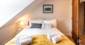 2 Bedroom Flat - Walk to train station & the centre - Prime location - Free allocated parking