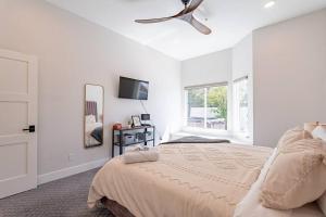 7 bed Scottsdale Villa Heated Pool and Spa Golf