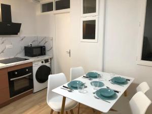 Appartements ღ Le Cypriano • T2 au Centre de Valence AVEC PARKING : photos des chambres