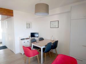 Appartements Appartement duplex 4-5 pers., proche thalasso avec Wi-Fi et parking - FR-1-639-23 : photos des chambres