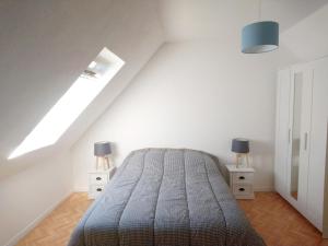 Appartements Appartement duplex 4-5 pers., proche thalasso avec Wi-Fi et parking - FR-1-639-23 : photos des chambres