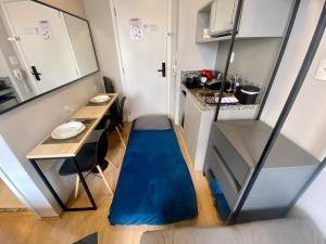 MV 56A Admirável Apartamento Em Frente Ao Metrô Brás ! Ap 56 A Torre 2 - Rua Coronel Mursa, 56 - Bras