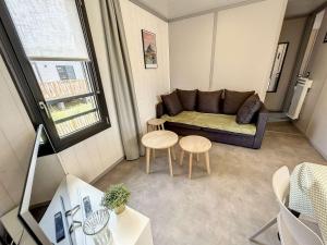 Chalet de standing, 7 couchages, piscine chauffée, proche plage et commerces, WIFI inclus - FR-1-361-463