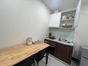 Budget Private Studio with Free Luxurious Pool and Gym by SYM B625