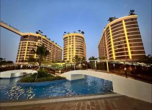 Budget Private Studio with Free Luxurious Pool and Gym by SYM B625