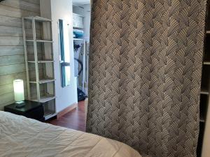 Appartements Appartement cosy, 4 pers, proche plages et centre, BBQ, parking, Wifi inclus - FR-1-239-943 : photos des chambres