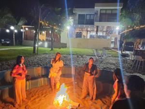 Hermosa casa frentes al mar en Montanita con piscina