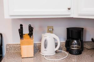 Off-Street Parking - Washer & Dryer - GroupStay