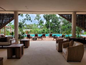 Luxurious Jungle Studio