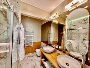 King Suite with Spa Bath