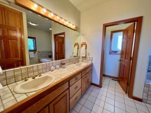 Sierra Lake View at Rubicon by Tahoe Getaways - 3 BR, Panoramic Lake Views, Private Hot Tub & Private beach!