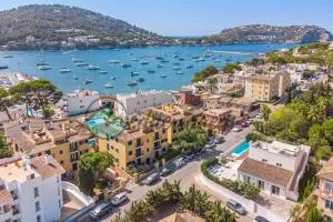 White Villa of the pier Port Andratx by villasmediterranean - Sant Elm