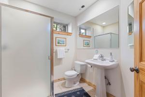Trailside - Alpine Meadows 6 Bedroom with Private Hot tub