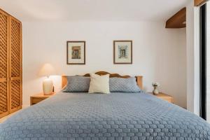 *Villa Sicilia Lagoon front by Casa Paraiso*