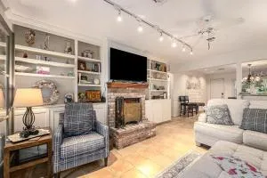 Pink Flamingo Hideaway - San Leon