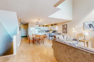 SnowCrest Village, Unit 5A