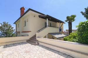 Family friendly apartments with a swimming pool Opatija - Volosko, Opatija - 15071 