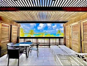Sapphire Beachfront Condo - View of Paradise - Free Wi - Fi - Tutu