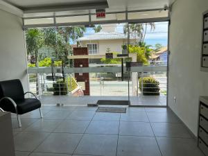 Ap Top Canasvieiras 01 - Apartamento em Canasvieiras com piscina e 2 garagens