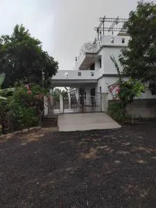 Gangi Kota North Flat - Rāzole