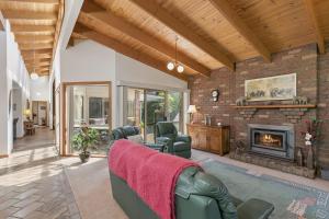 Peaceful Retreat - Surf Side
