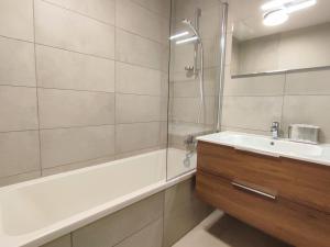 Chalets Chalet Les Avanchers-Valmorel, 4 pieces, 6 personnes - FR-1-356-376 : photos des chambres