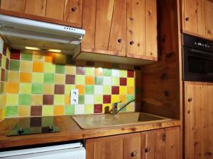 Confortable 2 pièces avec WiFi et parking privé à Saint-Chaffrey - FR-1-762-14