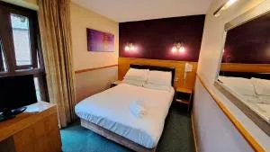 The Coach House at Missenden Abbey - 阿斯顿克林顿