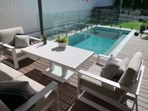 Byron Bay Holiday Homes - Suffolk Beach Retreat - Newrybar