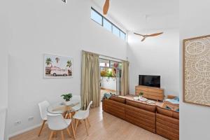 Hidden Oasis! 2Bed2Bath1Car ~ 5mins to CBD