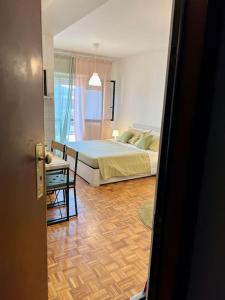 Spacious Studio Apartment with Terrace