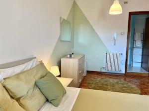 Spacious Studio Apartment with Terrace