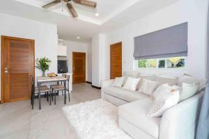 1 bedroom apartment in Nai Harn