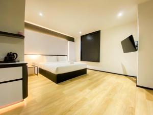 9D City & 9D Express Hotel