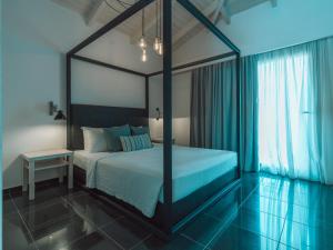 White Double Room room in Dracos Hotel